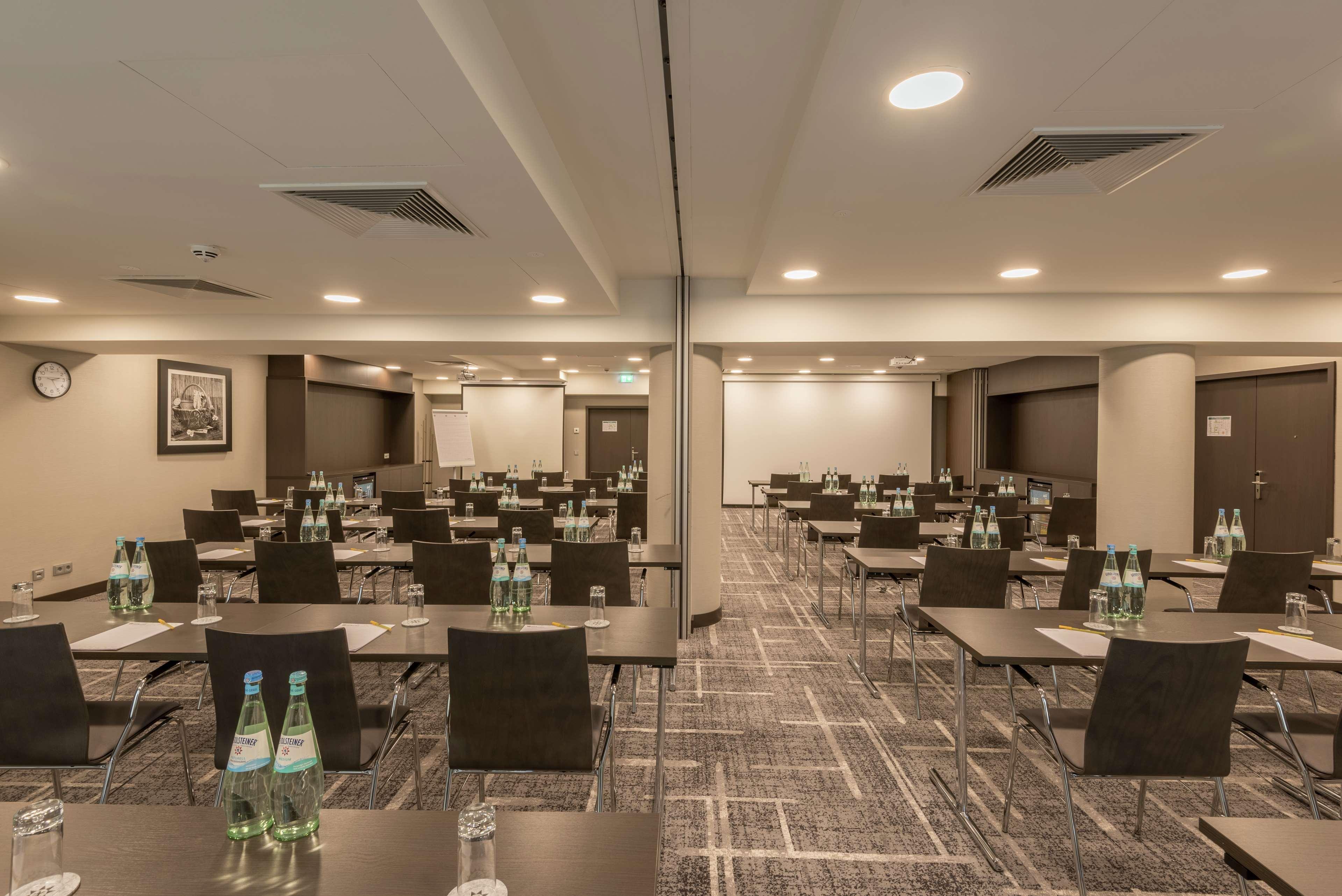 Hilton Garden Inn Frankfurt City Centre Франкфурт-на-Майні Екстер'єр фото