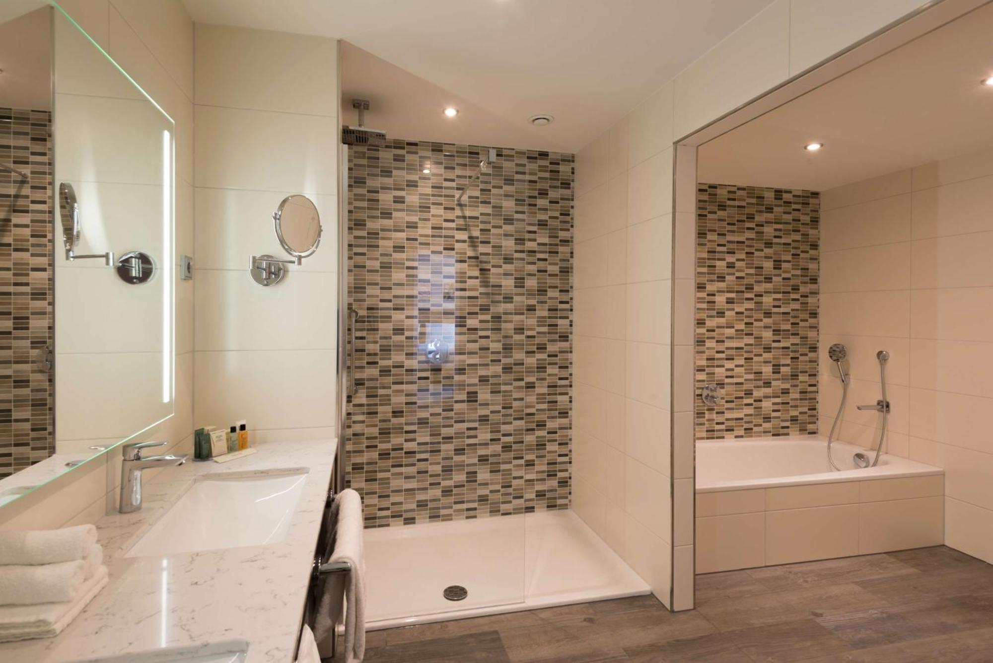 Hilton Garden Inn Frankfurt City Centre Франкфурт-на-Майні Екстер'єр фото