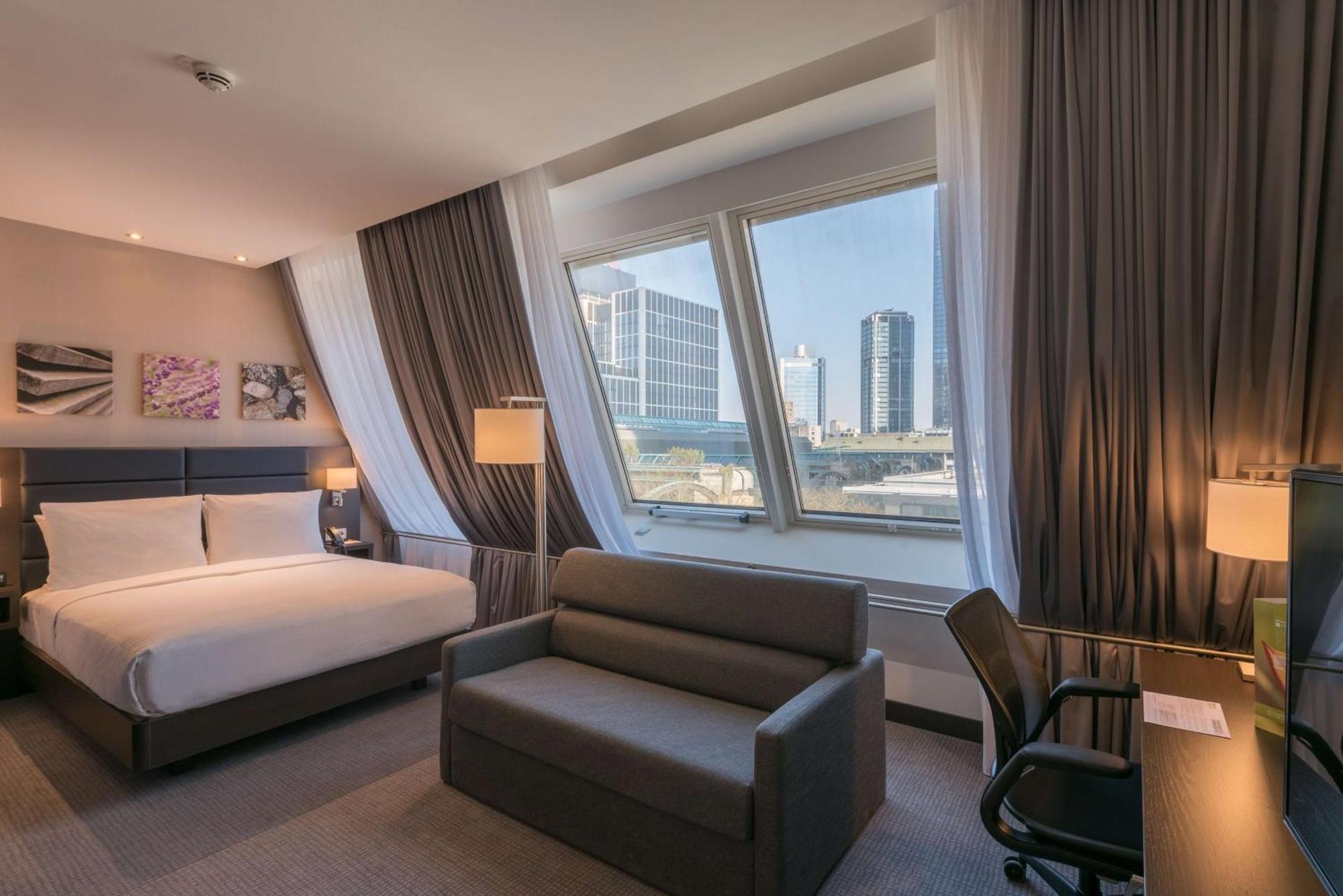 Hilton Garden Inn Frankfurt City Centre Франкфурт-на-Майні Екстер'єр фото