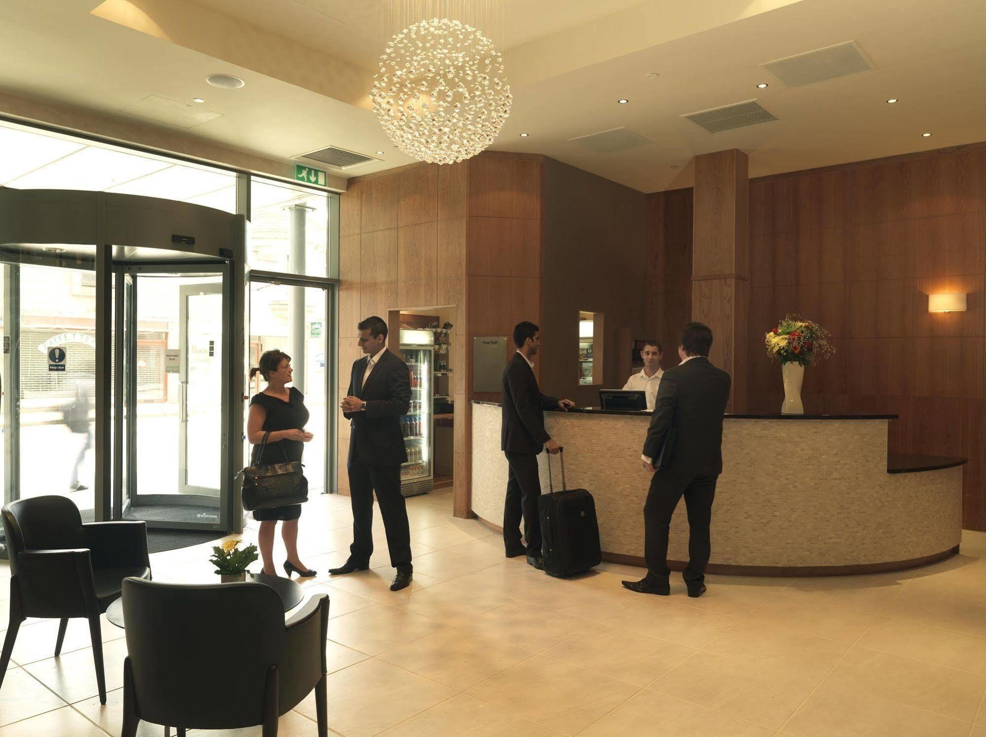 Hilton Garden Inn Frankfurt City Centre Франкфурт-на-Майні Екстер'єр фото